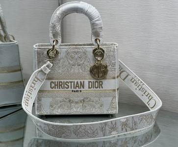 DIOR Handbags 577